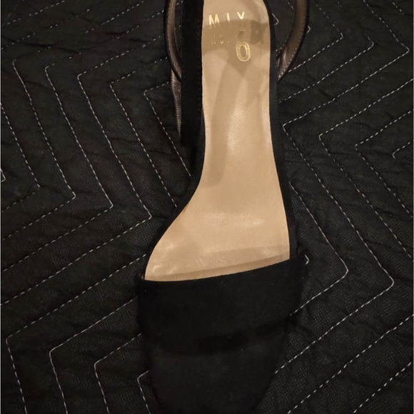 Mix No. 6 Eluned sandals- size 8M - Picture 6 of 8